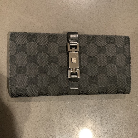 Set of Gucci monogram black shoulder purse w/ COA and Jackie wallet bundle. - Picture 3 of 14